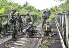 Jembatan Vital di Yahukimo Diperbaiki Marinir, Akses Warga Kembali Lancar